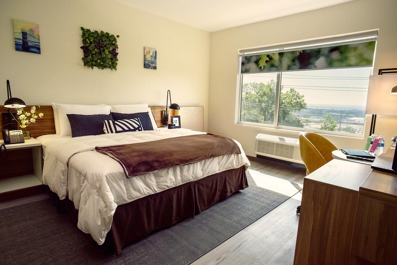 Отель Wyndham Garden North Bergen - Secaucus Экстерьер фото